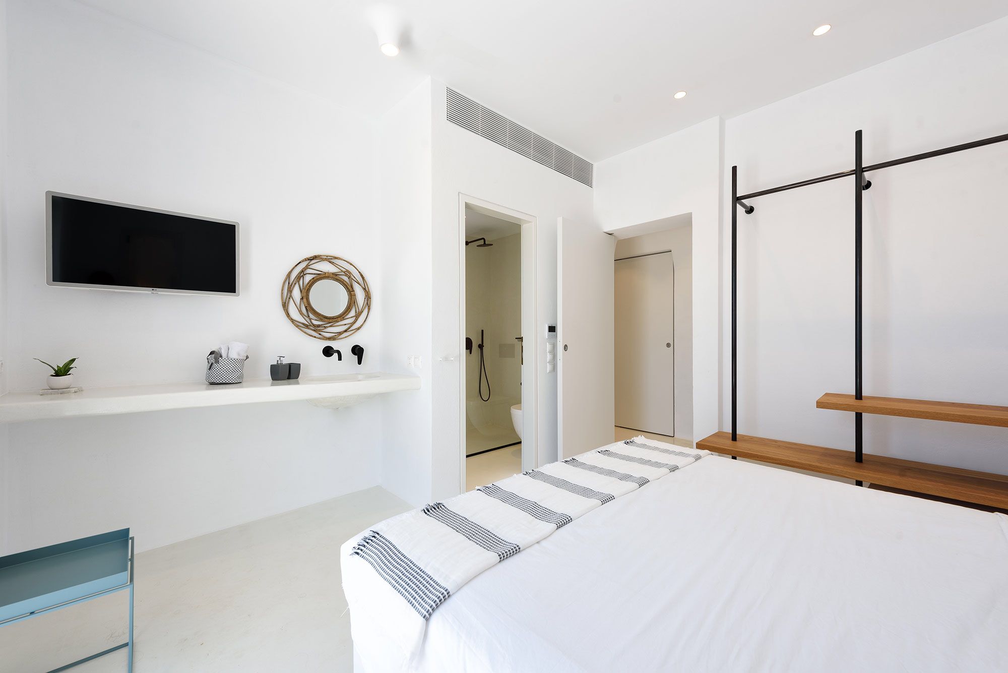 Design&Luxury villa in Paros_buy 16 PHOTO-2022-07-03-11-36-04